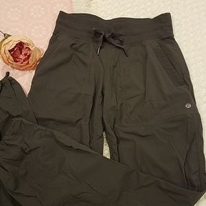 Lululemon Studio pants, unlined, sz 4, grey